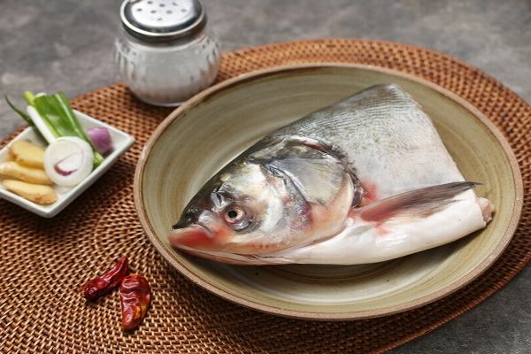 白鰱魚(yú)頭